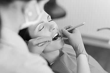 Zahnarztangst überwinden - 8 Tipps gegen Dentalphobie