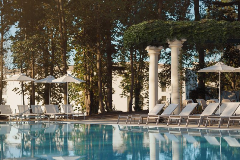 Astor Garden Pool