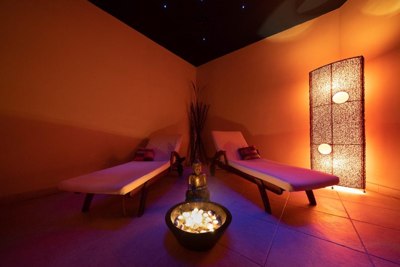 19-06 Arabella 19 Relax_room