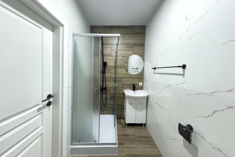 yo-bathroom