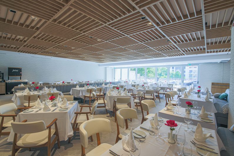 Poseidon Restaurant (1)