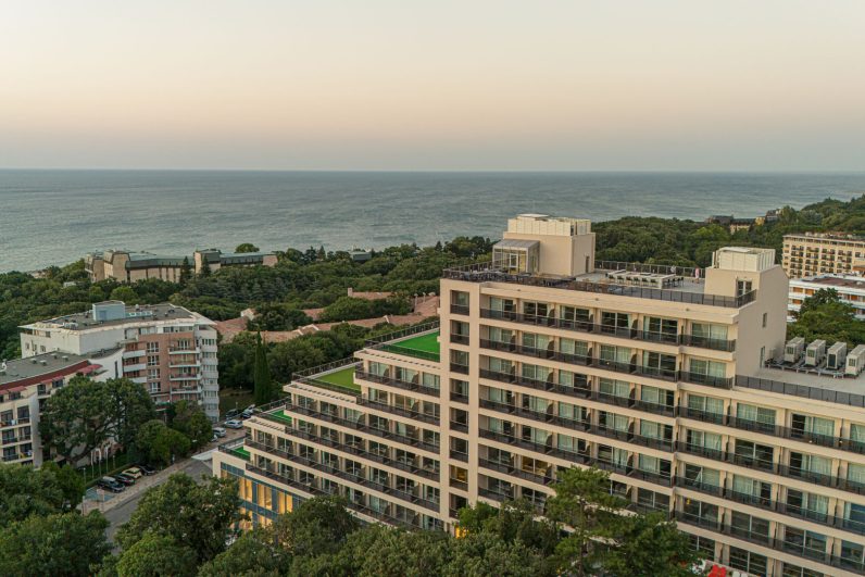 Poseidon Side view of hotel