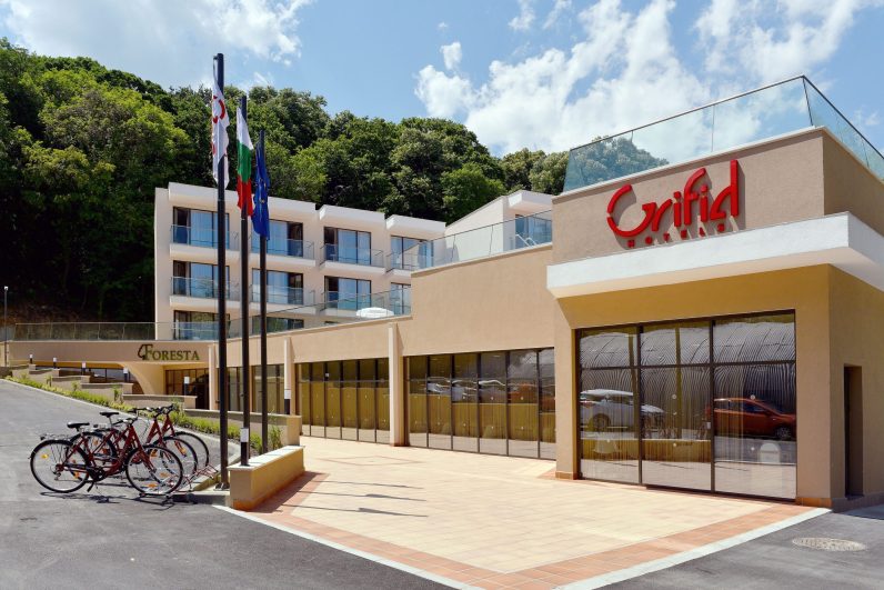 3 GrifidForesta_Mainexterior