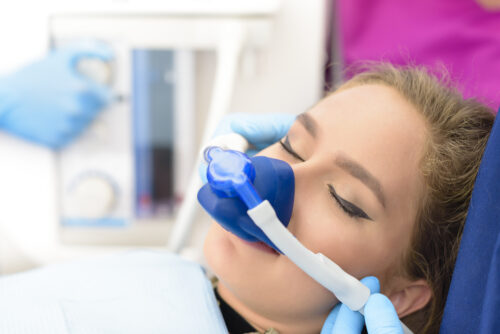 Lachgas beim Zahnarzt: die schonende Alternative