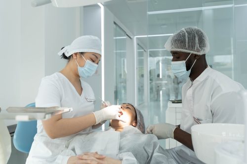 Zahnbehandlung im Ausland – Was ist dran an den Mythen?